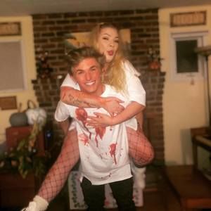 Meet your Posher, Garrett